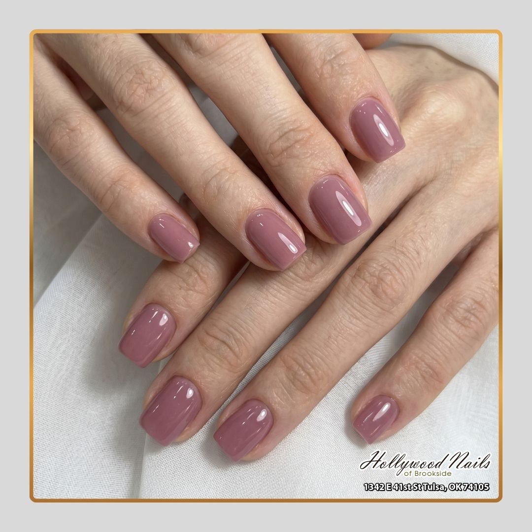 Hollywood Nails of Brookside